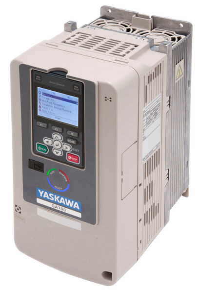 Yaskawa startet die Reihe 700 aktuell mit der GA700-Modellvariante. Sie soll Planung, Inbetriebnahme und Betrieb durch integrierte intelligente Funktionen vereinfachen und beschleunigen. (Yaskawa)