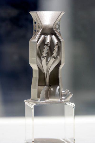 Eine Strömungsmaschine hergestellt im DMP-Verfahren (direct metal printing) und mit einer Wandstärke von 0,3 mm. (Bild: S. Human/VCG)