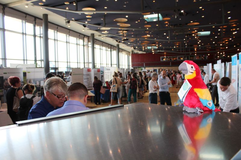 Impressionen der Lab-Supply Dresden vom 28. August 2019  Im Internationalen Congress Center des Maritim Hotels Dresden fanden sich zahlreiche Besucher ein, um mit den Ausstellern von Labortechnik und Verbrauchsmaterial ins Gespräch zu kommen. Impressionen vom Messetag sowie einige Besucherstimmen finden Sie in dieser Bildergalerie. Die nächste Lab-Supply ist am 25. September 2019 in Münster. Weitere Infos zu den kommenden Lab-Supply-Messen finden Sie auf www.lab-supply.info.   Lese-Empfehlung: Nachbericht zum erfolgreichen Auftakt der Lab-Supply in Wien. (Bild: LABORPRAXIS, C. Lüttmann)