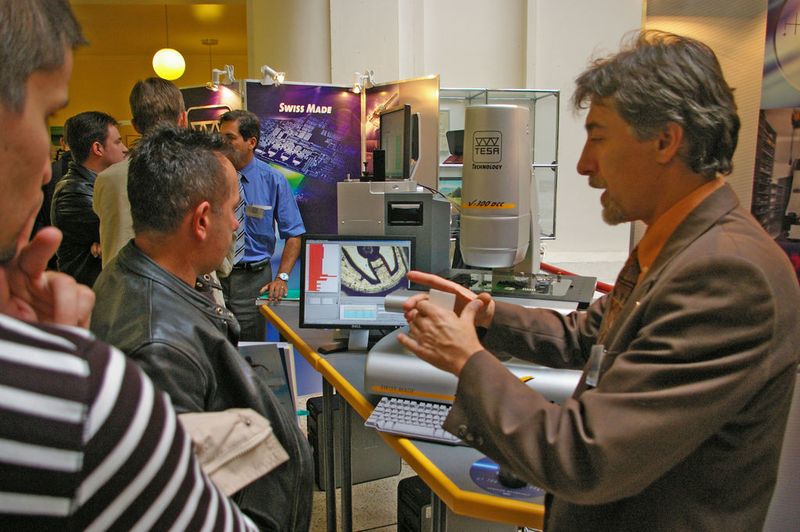 Une explication en «live» vaut mieux que tous les prospectus. (Image MSM) (Archiv: Vogel Business Media)