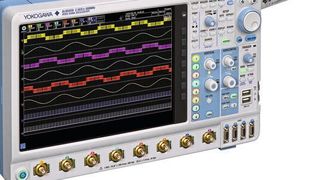 Das DLM5000 von Yokogawa lässt sich über DLMsync synchronisieren. So können zwei Oszilloskope mit jeweils acht analogen Eingängen auf bis zu 16 Eingänge erweitert werden. (Yokogawa)