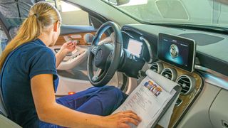 Um das Kfz-Gewerbe zukunftsfähig zu machen, arbeitet der Berufsbildungsausschuss an den Verordnungen für Aus- und Weiterbildungen.  (Bild: ProMotor/T.Volz)