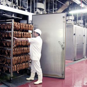 Da Bell mit verschiedenen Poolinganbietern zusammenarbeitet, werden auch diese Daten in das Behältermanagement-System integriert.