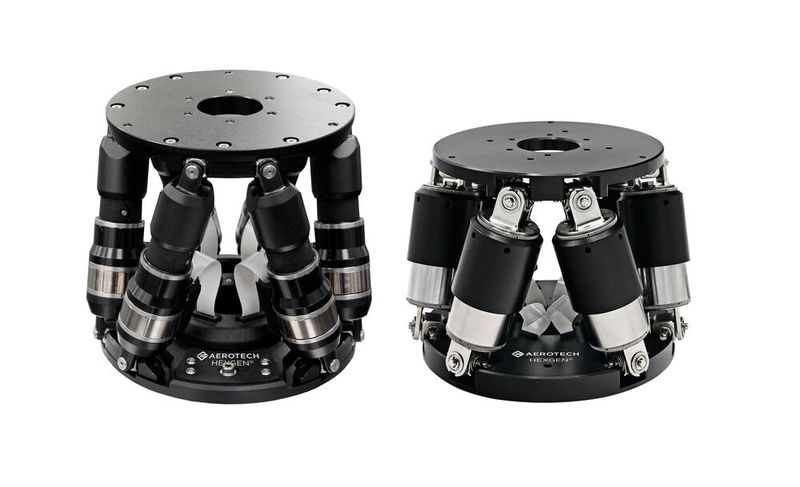 HEX150-140HL (links) vs. HEX150-125HL (rechts): geringere Höhe, weniger Kabel und mehr Leistung. (Bild: Aerotech)