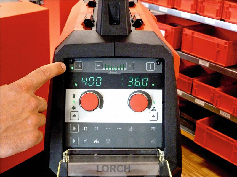 Auf Knopfdruck kann die Qualitätsfunktion „Endkraterfüllung“ direkt am Bedienfeld zugeschaltet werden. (Bild: Lorch)