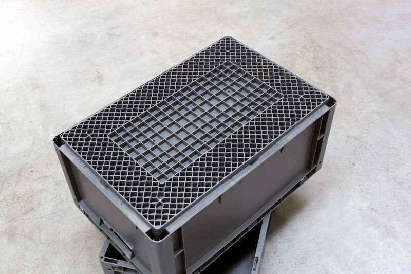 Die Unterseite der Behälter SL 800 x 600 x 170/270 mm mit offenem Rippenboden für einen möglichst geräuscharmen Lauf. (Bild: Bito-Lagertechnik Bittmann GmbH)