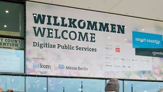 Bei der Smart Country Convention 2019 werden die Start-ups, die ins Finale der Preisverleihung kommen, ihre Ideen und Konzepte zum Thema Smart City und eGovernment vorstellen (Messe Berlin GmbH)