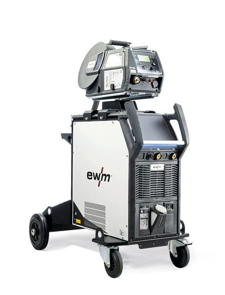 Mit der Titan XQ 400 AC puls lassen sich selbst dünnste Aluminiumbleche sauber und sicher verbinden. (EWM)
