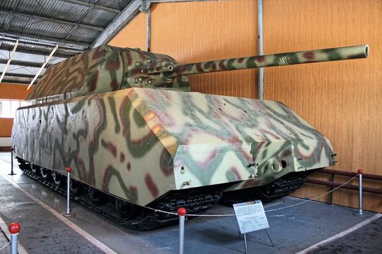 Der Panzer Maus: Der 188-Tonnen -Panzer mit wurde benzin- bzw. diesel-elektrisch angetrieben. (Bild:  gemeinfrei)