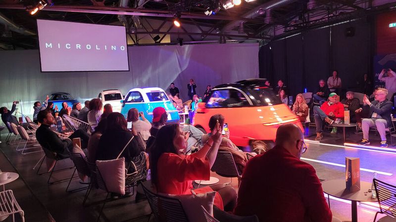 Microlino stellte das Auto bei einem Brand-Event vor. (Bild: Wehner - Vogel Communication Group)