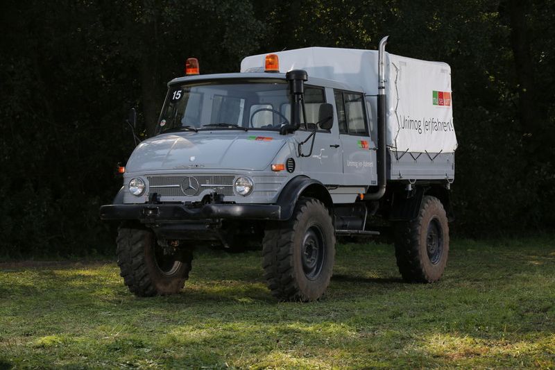 Im Unimog-Museum in Gaggenau kann man den Klassiker in seinen vielen Facetten hautnah erleben und vor allem er-fahren. (Daimler)