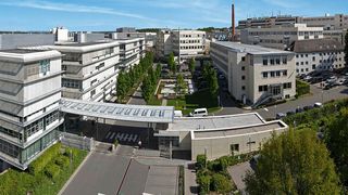 Aufgrund der anhaltenden Krise in der Automobilbranche zieht Schaeffler die Konsequenz: Stellenabbau von 4.400 Jobs an zwölf deutschen und zwei europäischen Standorten.  (Schaeffler)