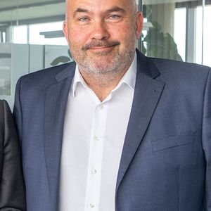 ... Oliver Czech, als Chief Sales Officer für Vertrieb, Marketing und Produktmanagement zuständig, und ...(Bild:  Humbaur)