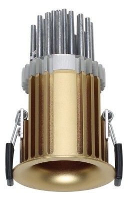 Red Dot Award 2015 - LED Downlight Quantum von Linea Light Group, Italien: Quantum ist ein Downlight, dessen Gehäuse eine glockenförmige Kontur zeigt. Sein Flansch bildet hingegen eine visuelle Einheit mit der abgehängten Decke. Der Kühlkörper ist aus Aluminiumspritzguss und das Gehäuse aus lackiertem Aluminium mit gaufrierter oder vergoldeter Oberfläche gefertigt. Die Linienführung des Gehäuses trägt dazu bei, die Lichtabstrahlung nach außen zu lenken und Verluste einzuschränken. Quantum nutzt ein innovatives Filter-System, das die Reinheit des Lichtstrahls und den Sehkomfort maximiert. Der Strahler ist in einer schwenkbaren oder drehbaren Version und in vier unterschiedlich lichtstarken Modellen erhältlich. (Bild: Red Dot)