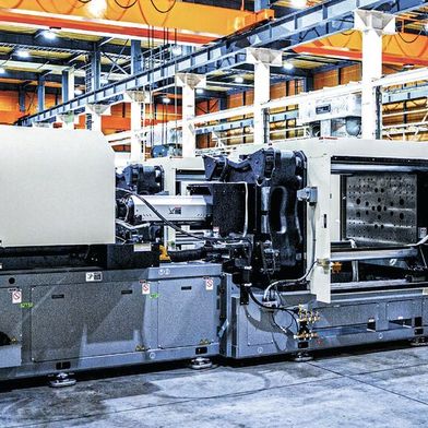 Nissei Plastic hat alle seine Serien-Spritzgießmaschinen auf die PC- und EtherCAT-basierte Steuerungstechnik von Beckhoff umgestellt. (Bild: Beckhoff)