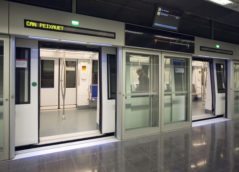 Siemens rüstete die U-Bahnlinie L9 in Barcelona mit dem Zugbeeinflussungssystem Trainguard MT CBTC (Computer Based Train Control) für den fahrerlosen Betrieb aus. (Siemens)