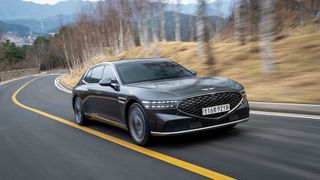 Die Luxus-Konkurrenz hat Genesis mit dem G90 klar im Visier. Und auch Modelle im Kleinwagenbereich werden diskutiert. Klar ist: Die Marke erhält ein neues Design und wird elektrifiziert. (Bild: Genesis)