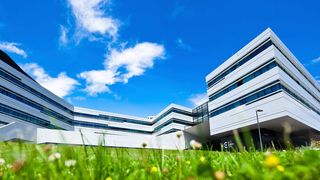 Gemeinsam mit der Fachhochschule Campus Wien erstellte TTTech Auto den Lehrgang „Functional Safety for ISO 26262“ für das autonome und hochautomatisierte Fahren. (FH Campus Wien)