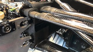 Aufhängungsdichtung und Rahmen für Tests, gefertigt mit Polyurethanguss aus Figure-4-Eggshell-AMB 10 bzw. mit selektivem Lasersintern aus DuraForm PA. (Bild: 3D-Systems)