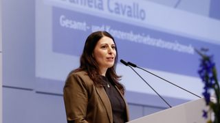 Volkswagens Betriebsratsvorsitzende Daniela Cavallo wirft dem Management vor, seinen Job nicht zu machen. (Bild: Volkswagen)