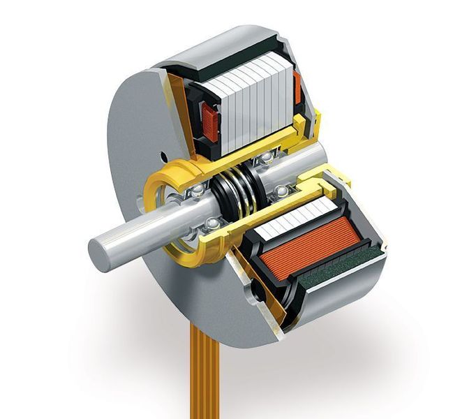3 Einsichten:  Bürstenlose DC-Aussenläufermotoren in flacher Bauform. (Archiv: Vogel Business Media)