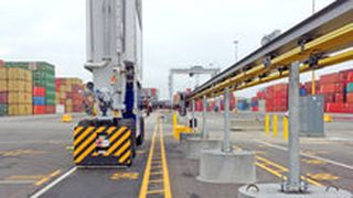 REF0813-0019_E-RTG_Drive-In_L_Georgia_Port_2012_Pic_1.jpg (Conductix-Wampfler GmbH)