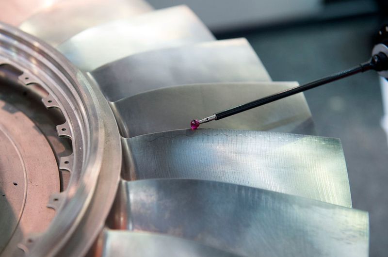 Garant für gute Geschäfte, Schaufenster für den internationalen Markt, Taktgeber für die Zukunft der Produktion – so beschreiben die Aussteller die EMO Hannover 2017. (VDW)