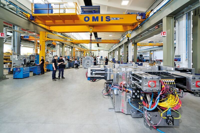 In the heart of Bologna, Italy: An air-conditioned production hall with state-of-the-art machinery and automation as well as a sophisticated 3D CAD and CAM infrastructure.  (Vetimec )