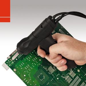 Eine induktiv beheizte Lötpatrone regelt die erforderliche Wärmemenge beim Einlöten und Auslöten von Automatisierungskomponenten sowie Bauelementen und erübrigt dabei das Kalibrieren der Temperatur.   Bilder: Distrelec