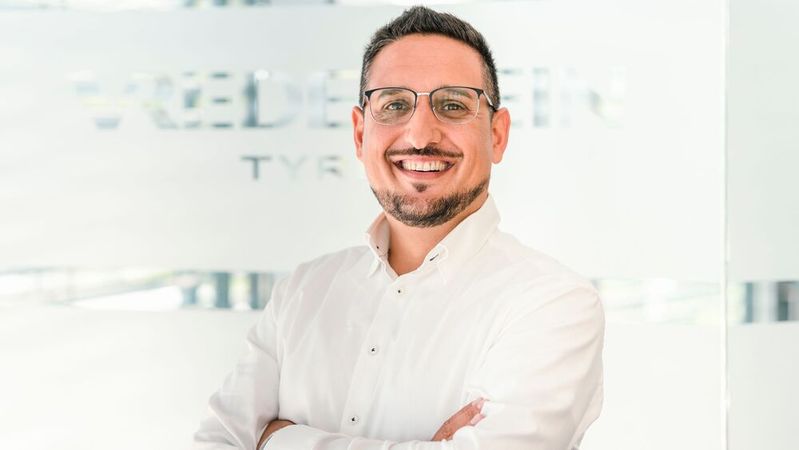 Denis Virelli verantwortet in Deutschland die Geschäftsbereiche Autohaus und OEM.(Bild:  Apollo Tyres)