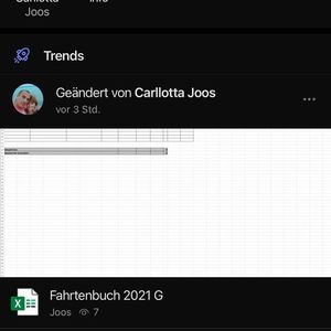Im Microsoft-Feed der Microsoft-365-App auf dem iPhone oder iPad sind die zuletzt bearbeiteten Aktionen in einer Microsoft-365-Gruppe zu sehen.(Bild:  Joos – Microsoft)