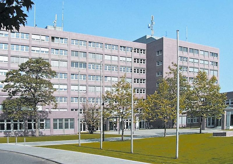 Jede einzelne Netzverbindung in rund 700 Räumen der drei Gebäude kann durch wenige Mausklicks erfasst, lokalisiert und visualisiert werden. (Fotos: Kreisverwaltung Steinfurt) (Archiv: Vogel Business Media)
