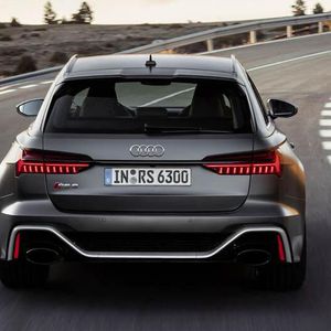 (Audi)