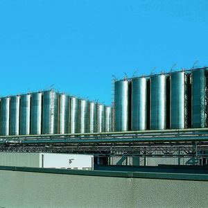 Schlüsselfertige Logistikanlagen – hier für Dow Chemicals in Schkopau – fordern die kontinuierliche Weiterentwicklung von Verfahren und Technologien. 