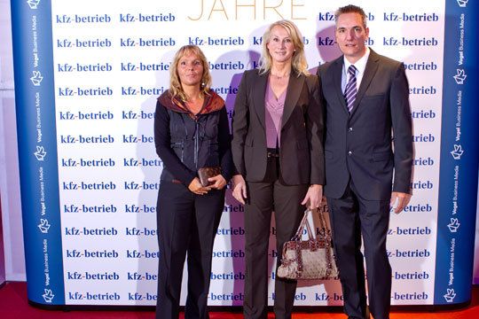 Jutta Bernhard (Subaru Deutschland), Sabine Fremerey (Auto Müller), Wolfgang Michel (Vogel Business Media) (Archiv: Vogel Business Media)