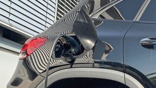 Santander Deutschland finanziert den Kauf von E-Autos mit einer Kreditkarte vor. (Bild: Bauch – VCG)