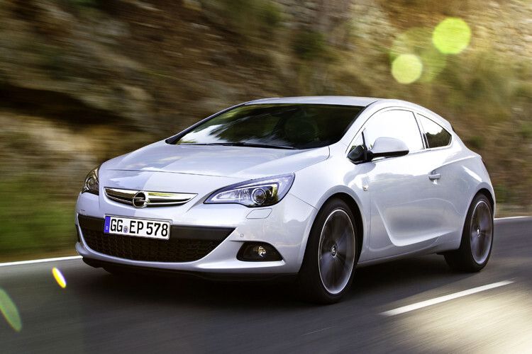 Premiere im Opel Astra GTC: Der neue, 100 kW/136 PS starke 1.6 CDTI sorgt jetzt auch im sportlichen Kompaktcoupé für starken und vor allem sauberen Vortrieb. (Foto: Opel)