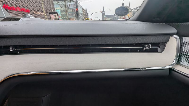 Bei der Innenraumgestaltung des EX90 hat Volvo Wert auf die Verwendung nachhaltiger Materialien gelegt.  (Bild: Mauritz –  VCG)