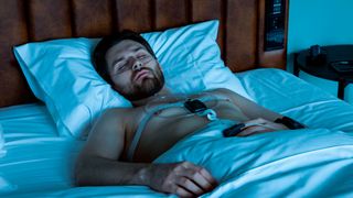 Für die ambulante Schlafüberwachung müssen die notwendigen Biosignale präzise und vollständig erfasst werden (©Studio Timo Heikkala Oy)