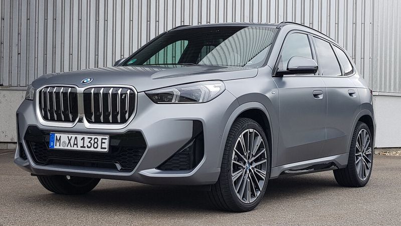 Die Leichtbauweise wirkt sich bei der Elektro-Version iX1 positiv auf die Reichweite aus.  (Bild: Autoren-Union Mobilität / Frank Wald)