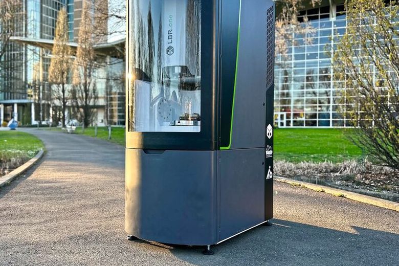 LBR Manufacturing präsentierte seine Fünf-Achs-Fräsmaschine zusammen mit Autodesk auf der Hannover Messe 2026. (Bild: LBR Manufacturing)