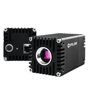 Die Kameraserie Oryx bietet hochauflösende Sensoren mit der schnellen 10GigE-Schnittstelle, die die Aufnahme von 12-Bit-Bildern mit 4K-Auflösung bei über 60 FPS ermöglichen. Bei der 10GBASE-T-Schnittstelle von Oryx handelt es sich um einen bewährten, weit verbreiteten Standard, der eine zuverlässige Bildübertragung bei Kabellängen von mehr als 50 m mit preisgünstigen CAT6A-Kabeln bzw. von mehr als 30 m mit CAT5e-Kabeln bietet.(Bild:  FLIR)