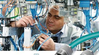 M12-Steckverbinder: In der Feldinstallation bieten sie mit zahlreichen Varianten eine zuverlässige und wirtschaftliche Schnittstelle (Bild: Phoenix Contact)