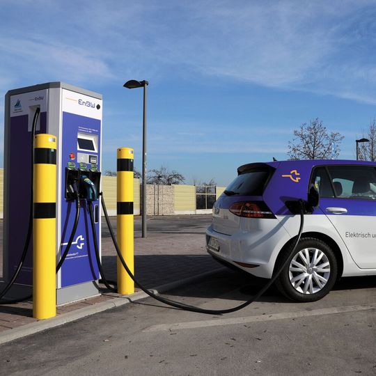 Die E-Mobilität hatte in den letzten Monaten an Fahrt aufgenommen. Nun gibt es Befürchtungen, dass die Corona-Krise den Umbau der Automobilindustrie bremst.(Bild:  ENBW)