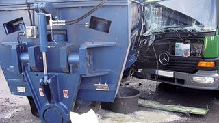 Ein Unfall beim Warentransport ist schnell passiert. Ein passender Versicherungsschutz federt nicht nur finanzielle Folgen entstandener Schäden ab.  (Bild: HDI-Gerling)