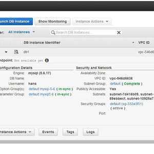 Abbildung 1: Im RDS-Dashboard erstellen Administratoren neue Datenbanken über Assistenten.