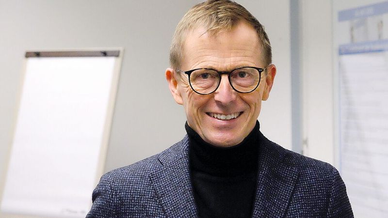 Oliver Bohn von Kuhn + Witte in Jesteburg wirbt mit Leidenschaft für sein Unternehmen. (Zietz/»kfz-betrieb«)