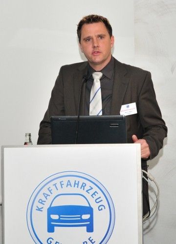 ZDK-Referent Marco Hilger berichtete über die Aufgabenbank. (Foto: Schmidt)
