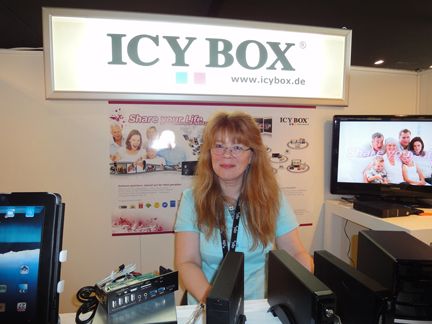 Verena Stumpe, Raidsonic, mit ... (Archiv: Vogel Business Media)