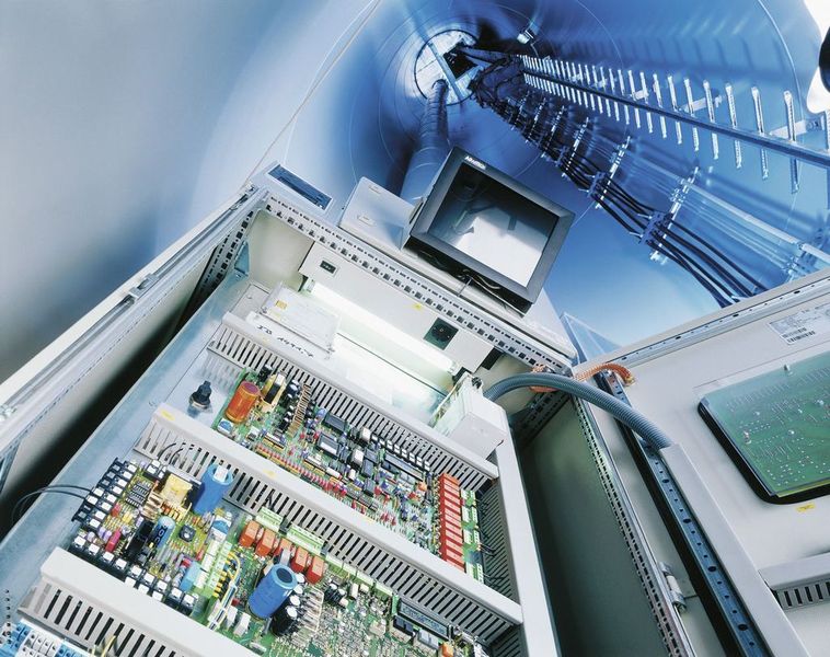 Rittal beliefert fast alle großen Hersteller von Windenergieanlagen. Neben dem Schaltschranksystem TS 8 und Kleingehäusen kommen Stromverteilungs- und Klimatisierungskomponenten zum Einsatz. (Archiv: Vogel Business Media)